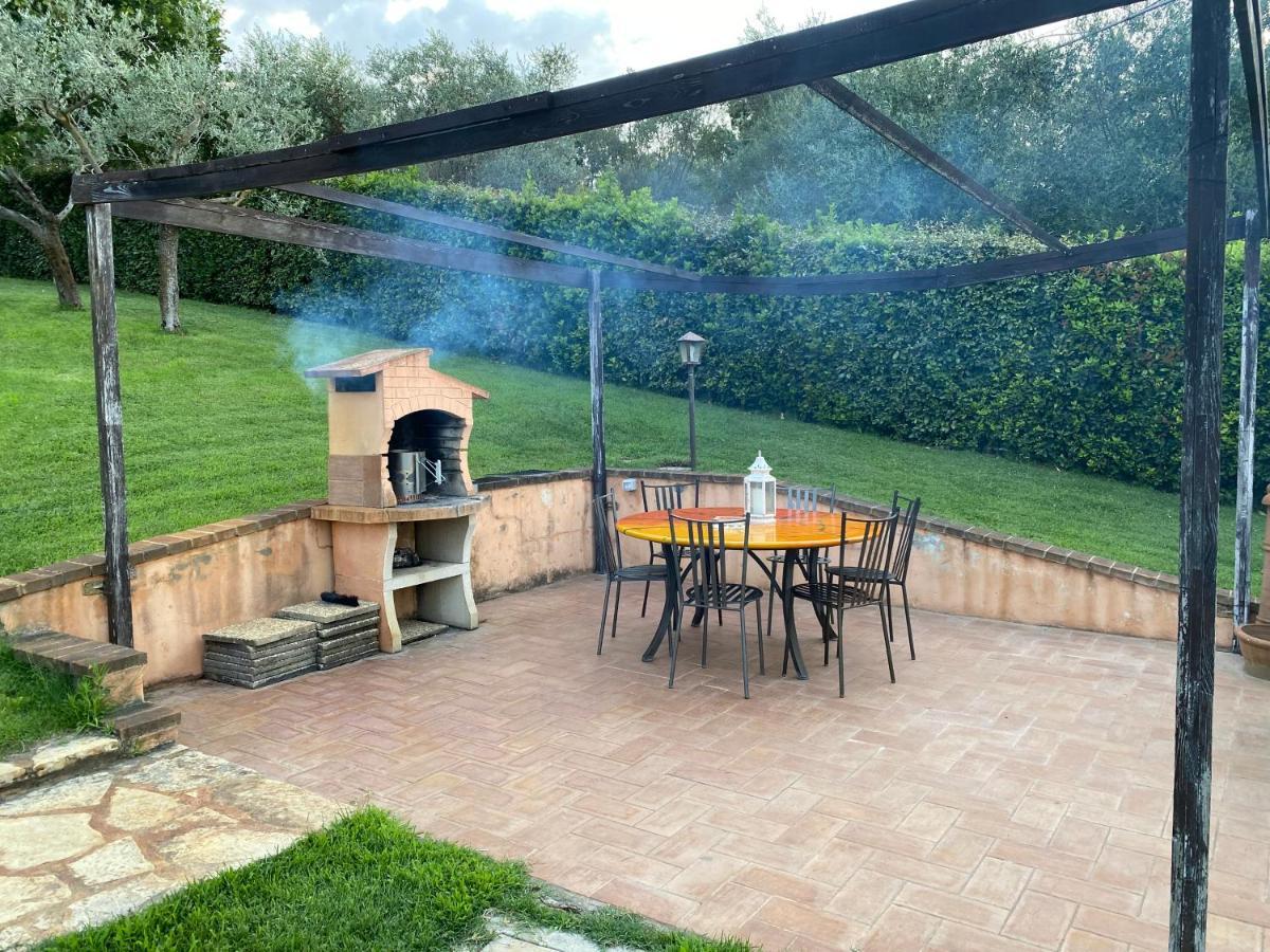 Appartamento La Posta Di Bacco Gualdo Cattaneo Esterno foto